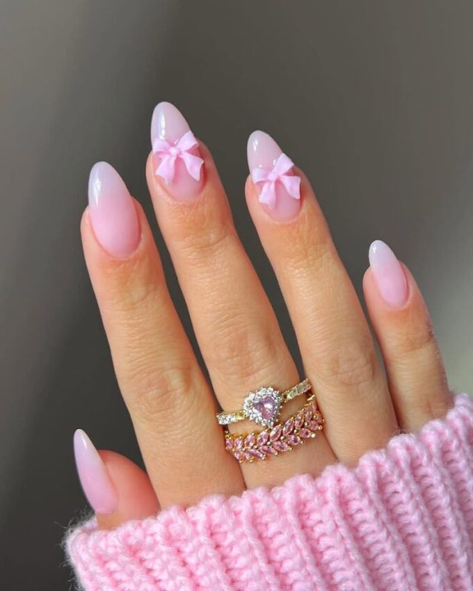 akcesoria do nail art, jasnoróżowe paznokcie