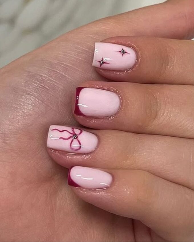 czerwony french manicure, elegancki manicure