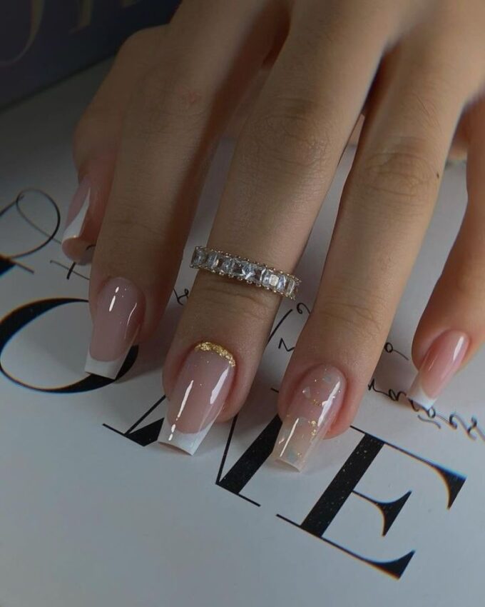 French nail designs, białe końcówki paznokci