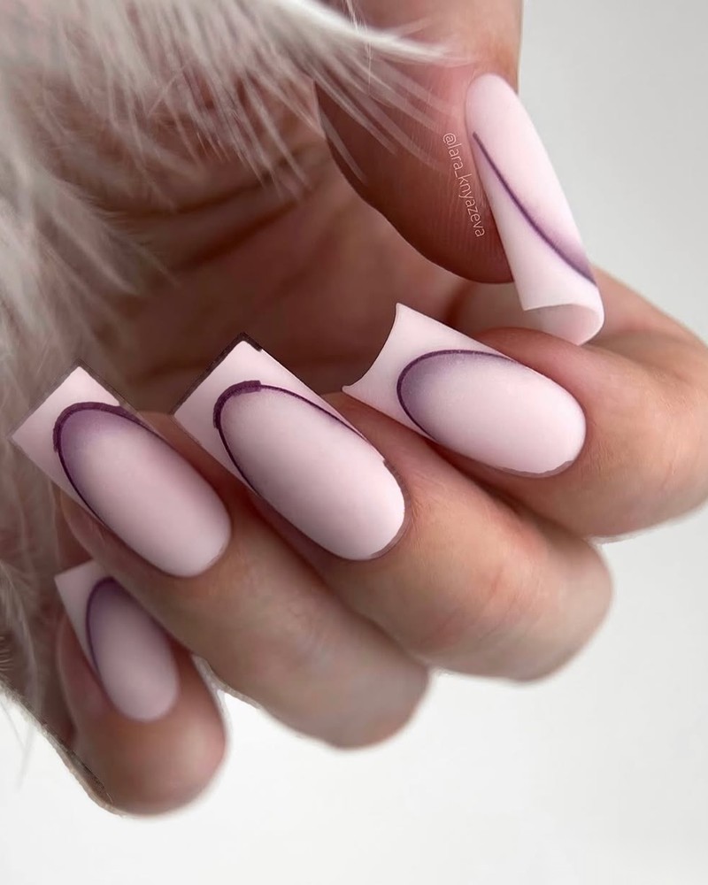 Długi matowy manicure kwadrat z iluzją 3D Semilac