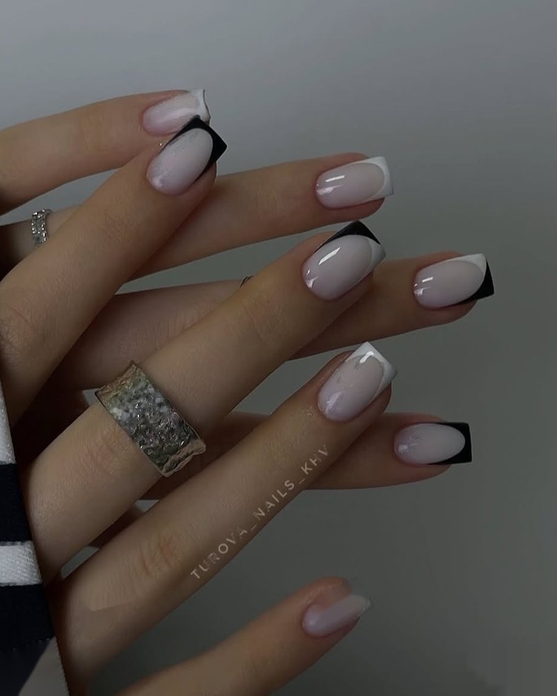 Kwadratowy corner french czarno-biały CND Shellac