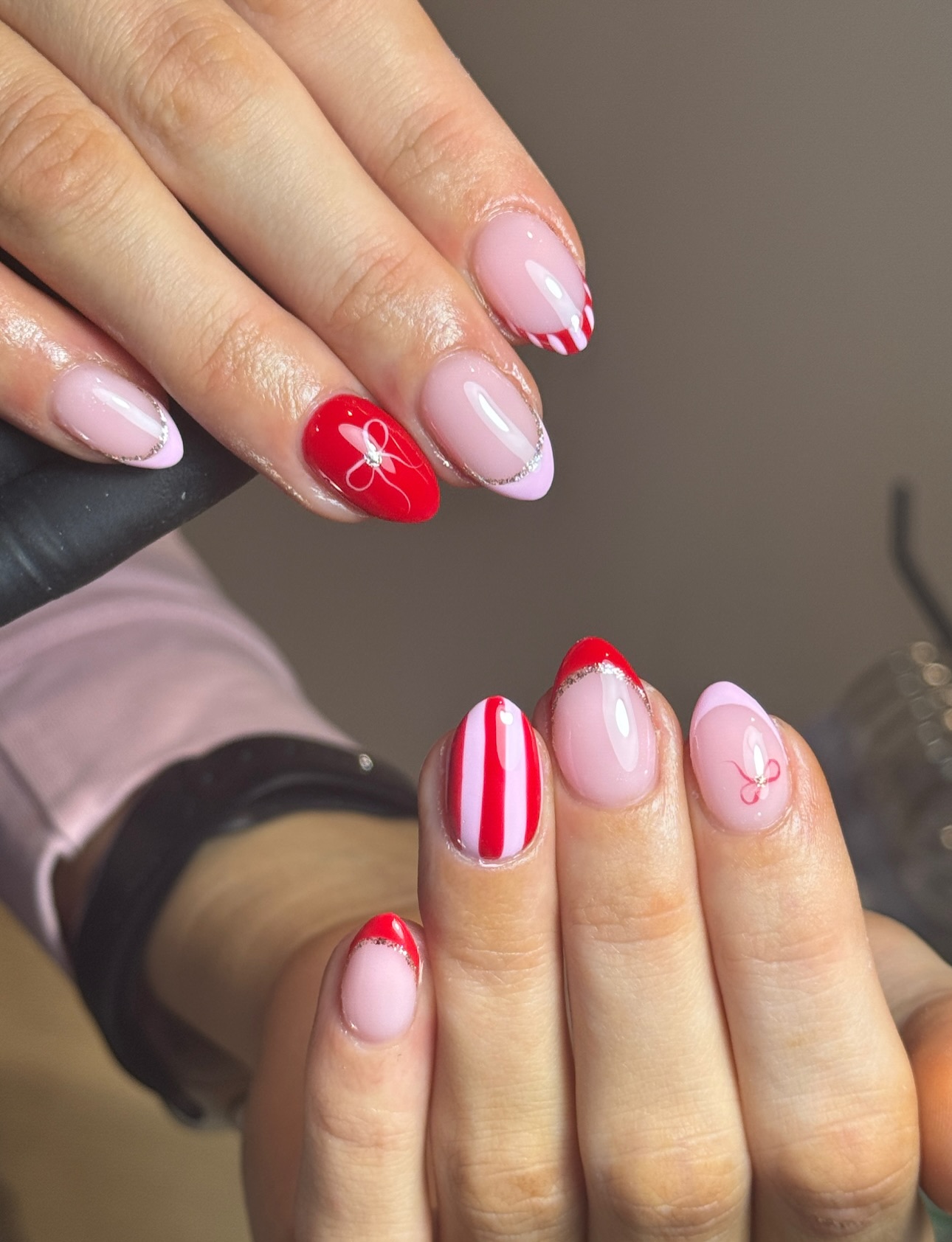 Wyrazista gra światła na Twoich paznokciach!