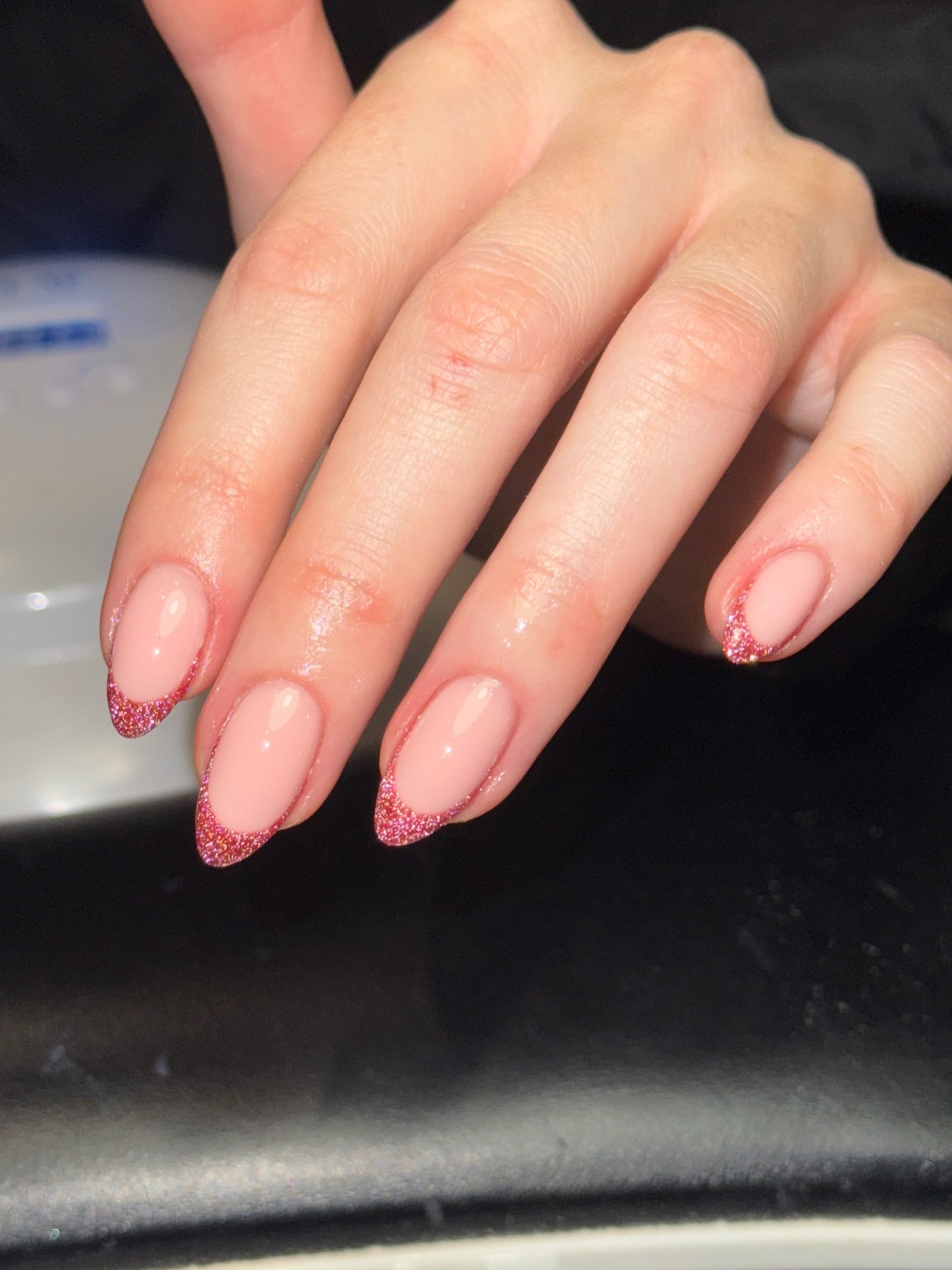 Glamurowy blask na końcówkach!