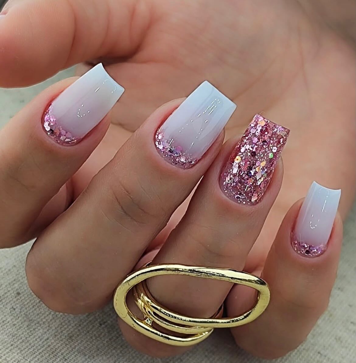 Błyszcząca przyjemność w pastelowych kolorach