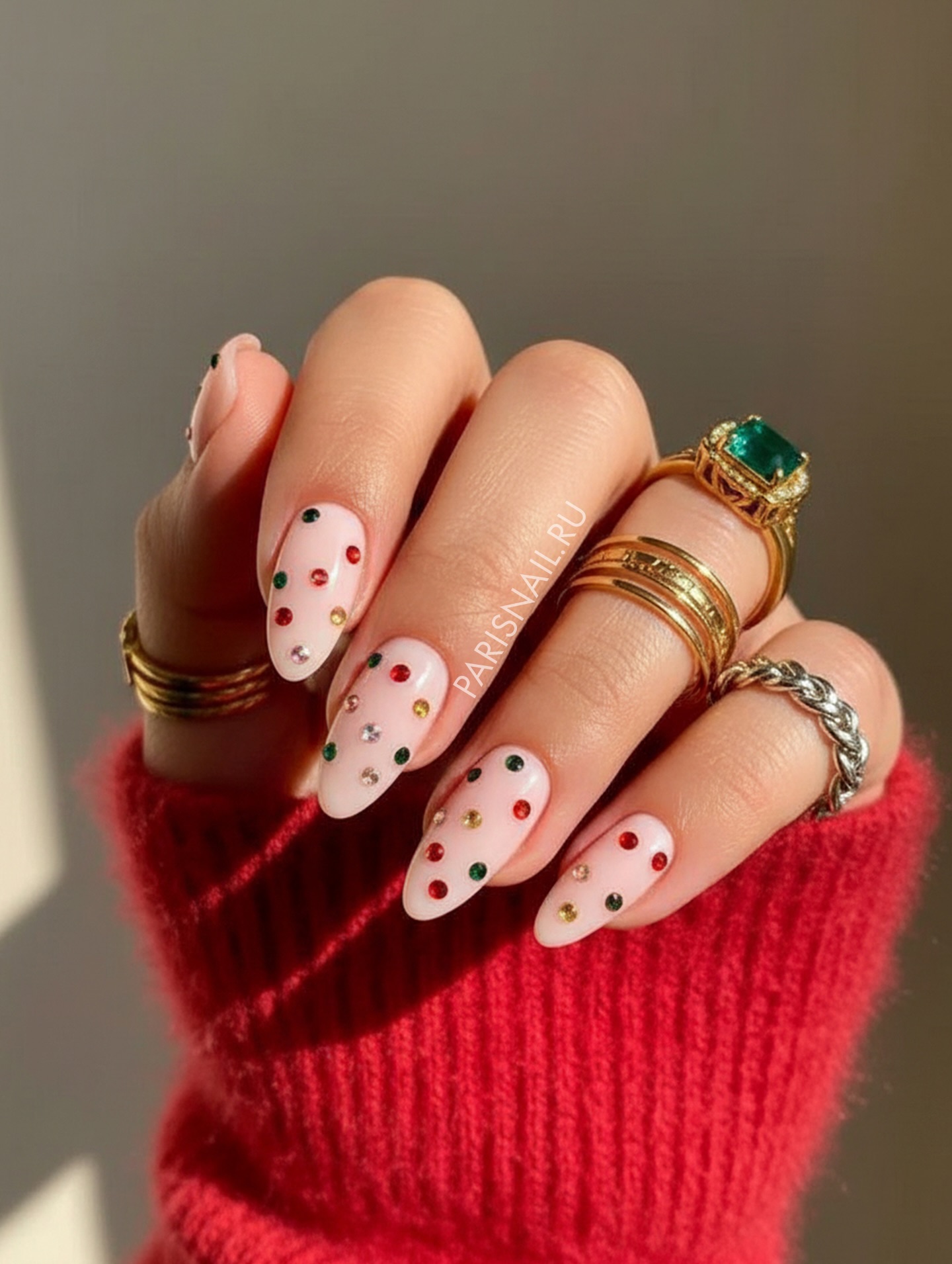 Świąteczna eksplozja koloru na Twoich paznokciach!