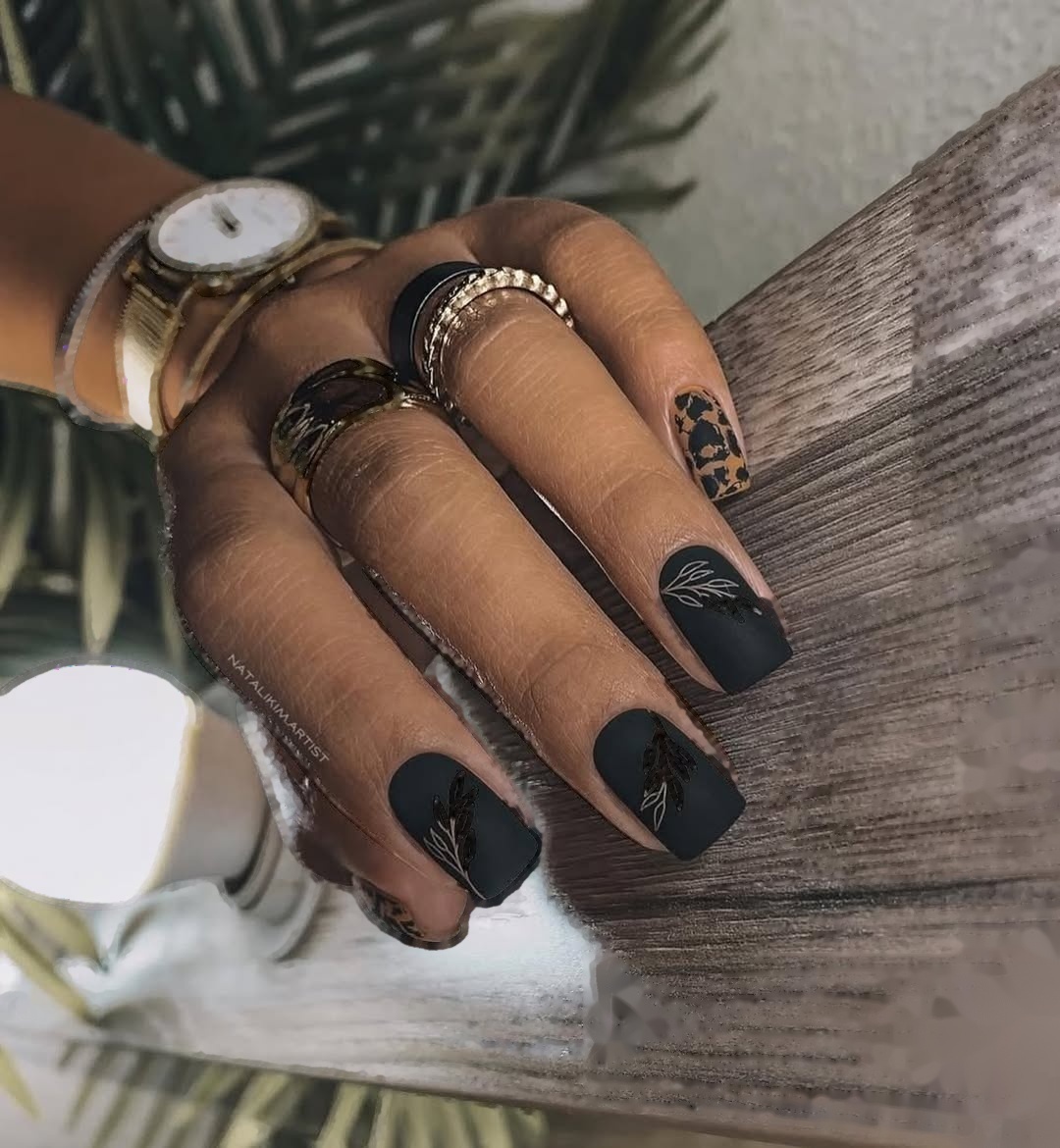 Kwadrat mat czerń panterka CND Shellac