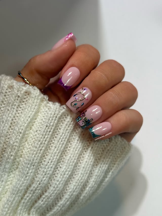 Kolorowy korowód na Twoich paznokciach!