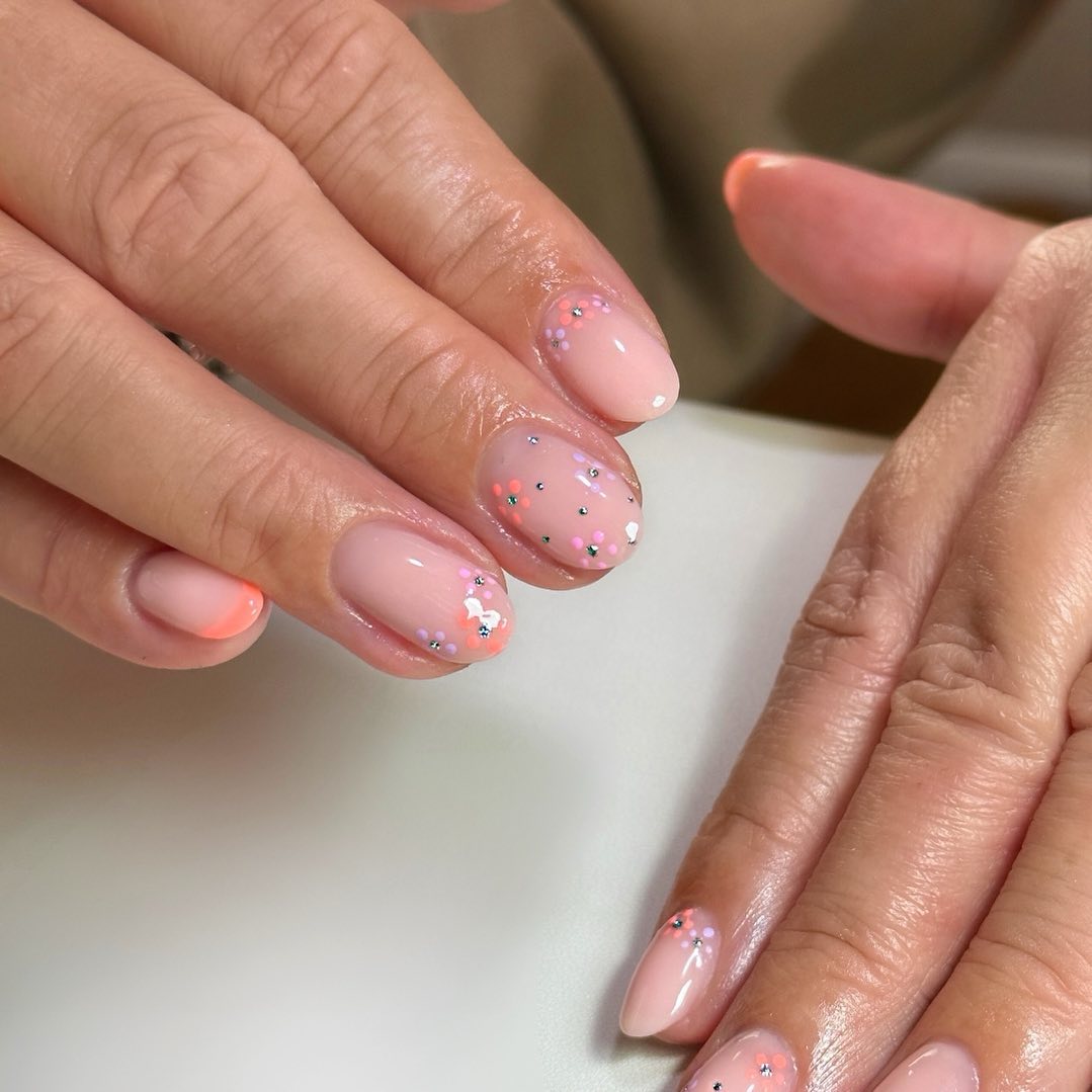 Delikatna gra kolorów i blasku!