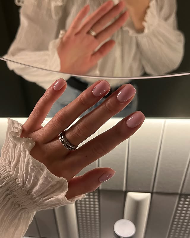 Delikatny minimalizm: elegancja w prostocie