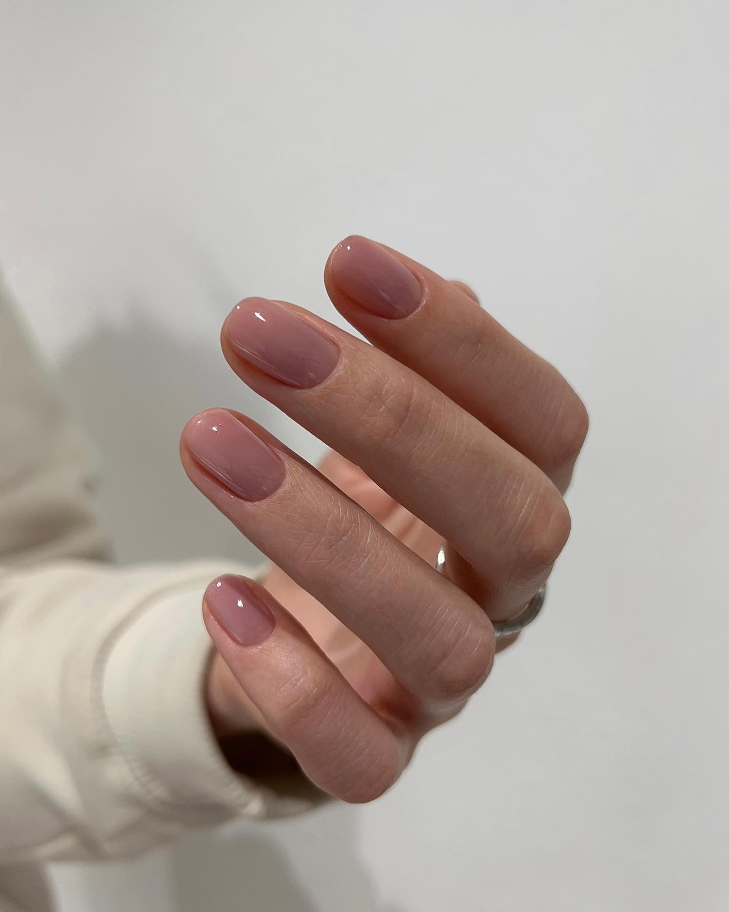 Elegancki minimalizm: czystość linii