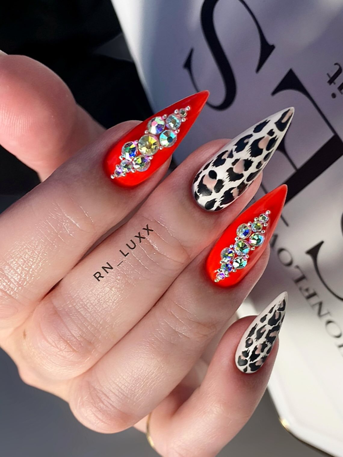 Tytuł: Dziki szyk i blask!