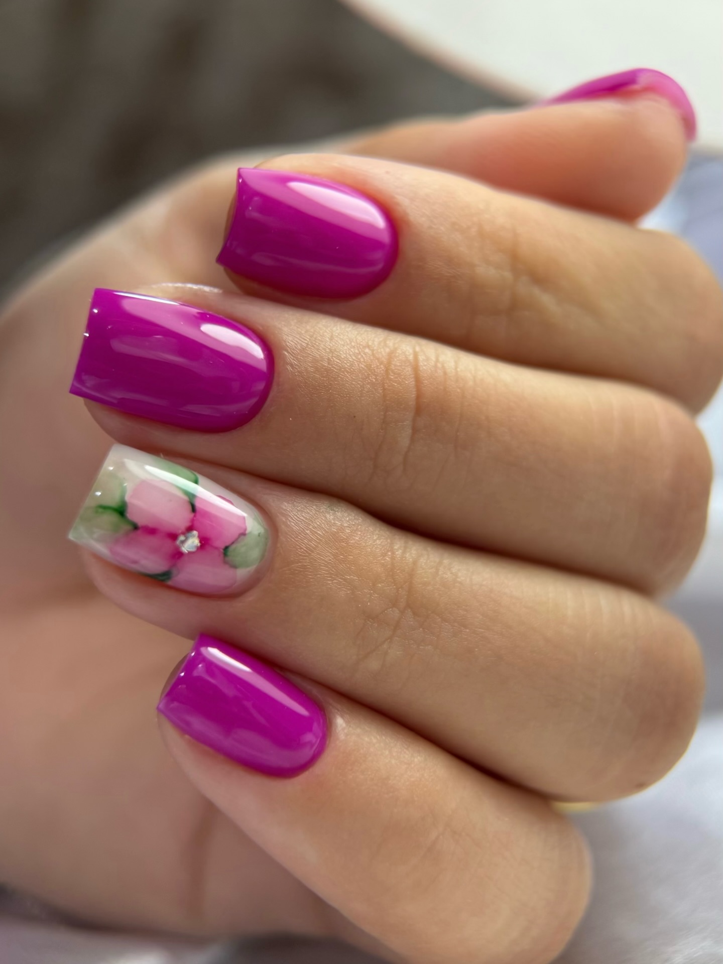 Wiosenny wybuch na Twoich paznokciach