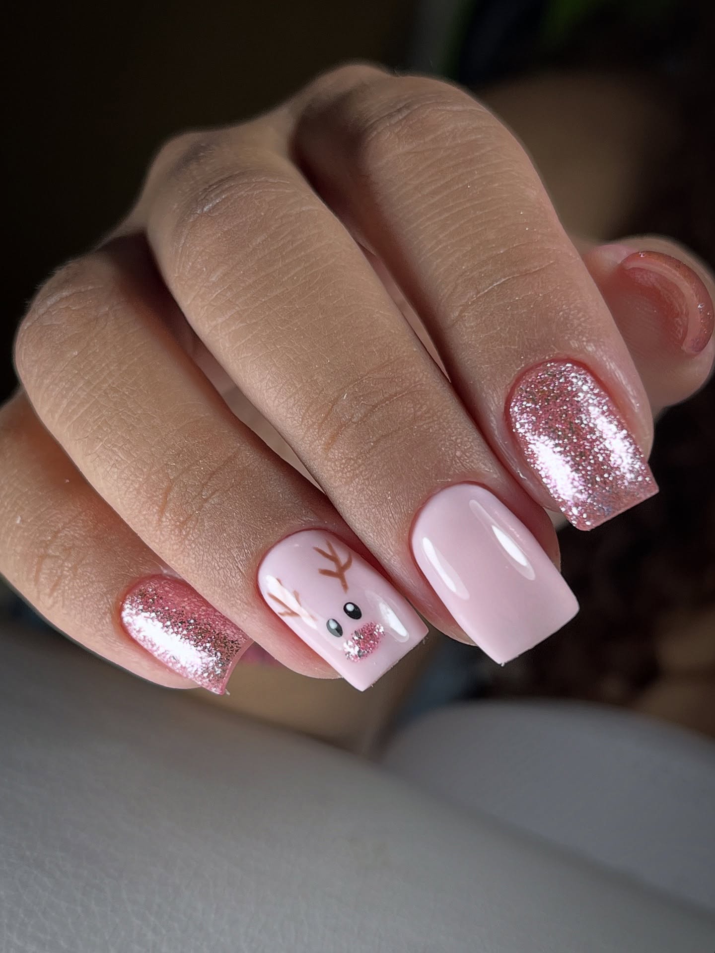 Urocze jelonki na Twoich paznokciach!