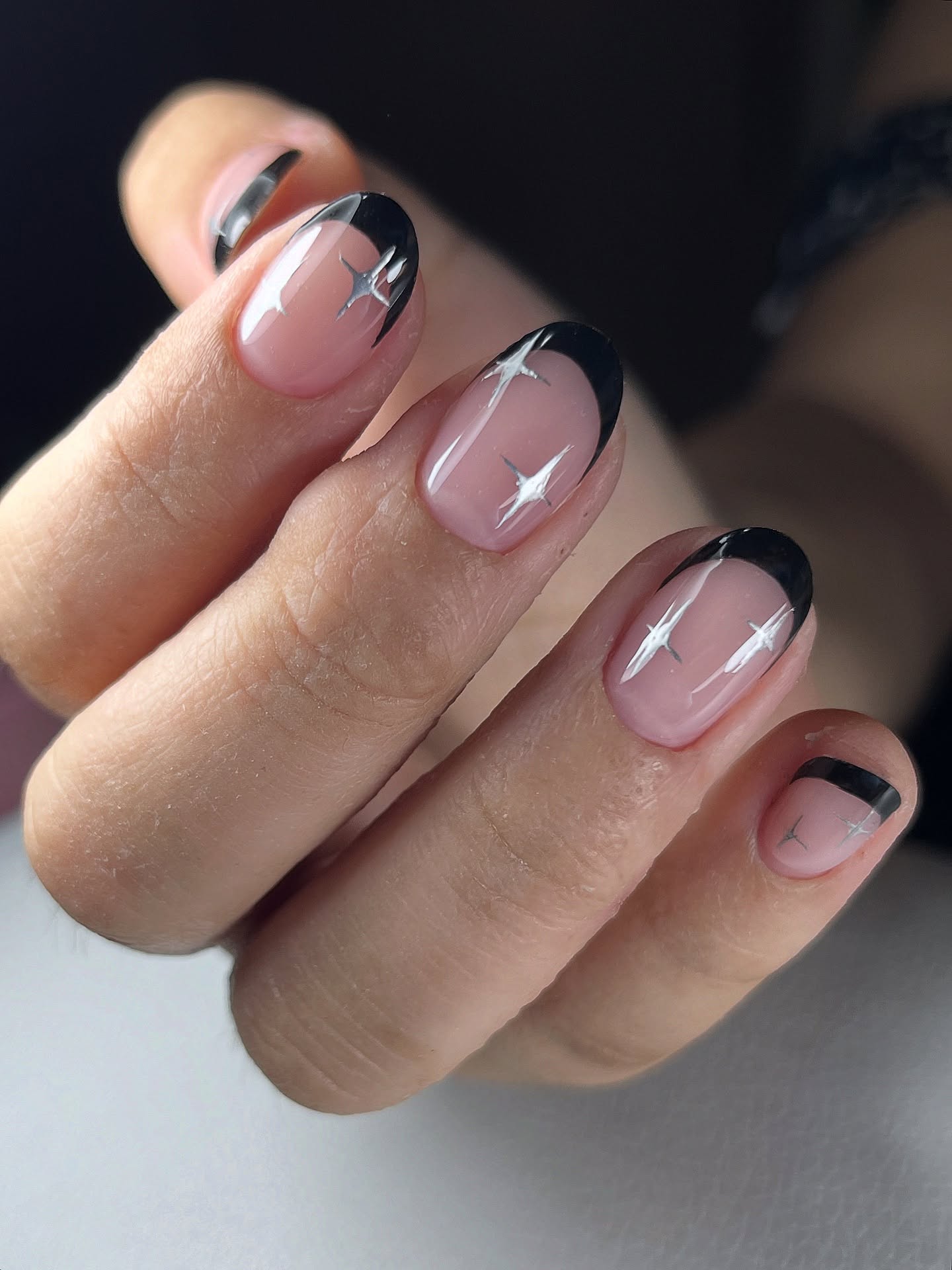 Blask nocnych gwiazd na Twoich paznokciach!