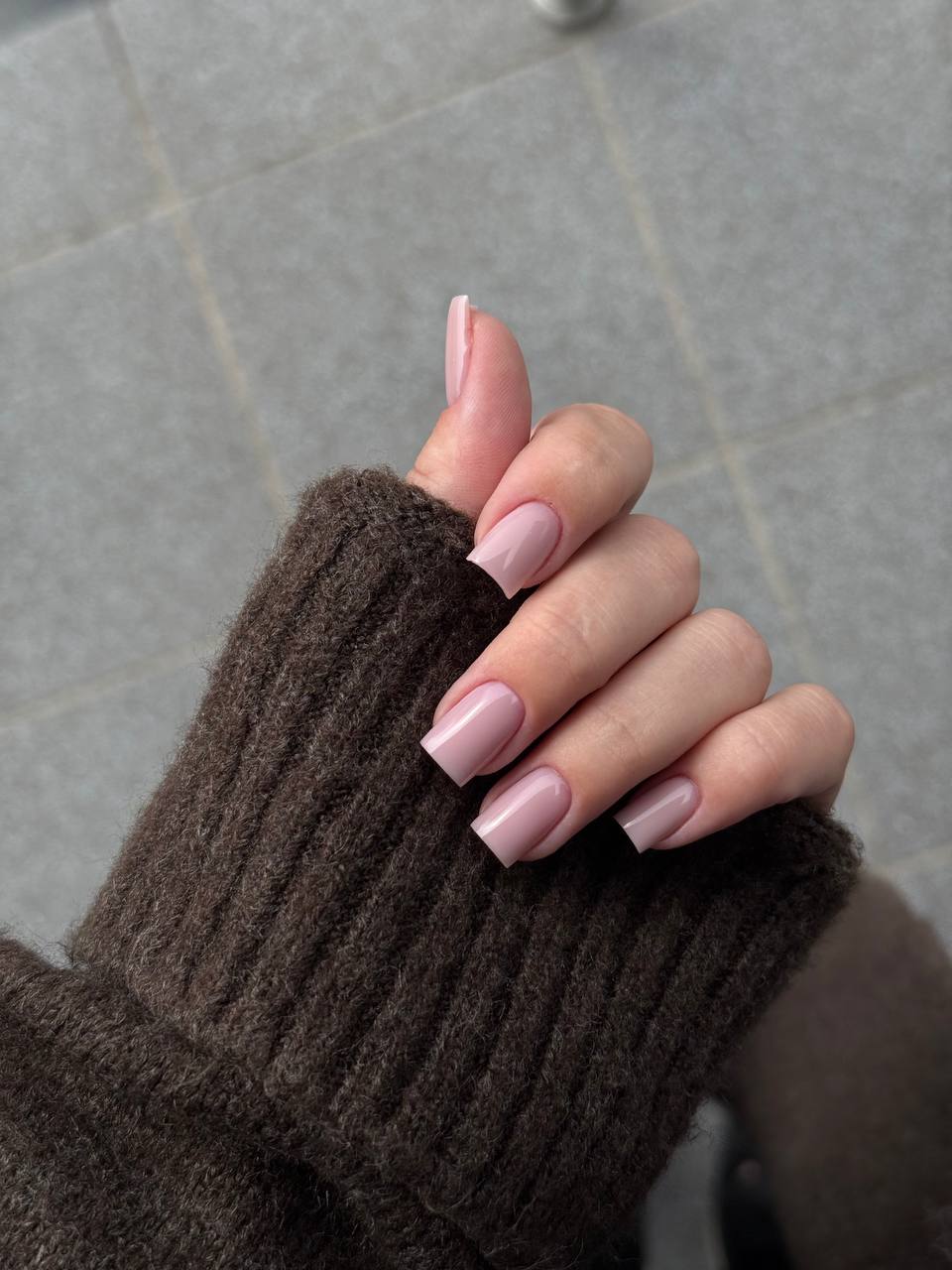Średni kwadrat nude pink Indigo Nails