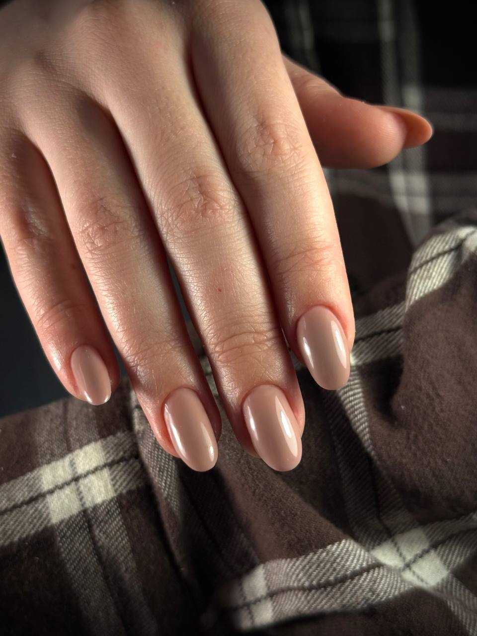 Owal nude beige Indigo Nails