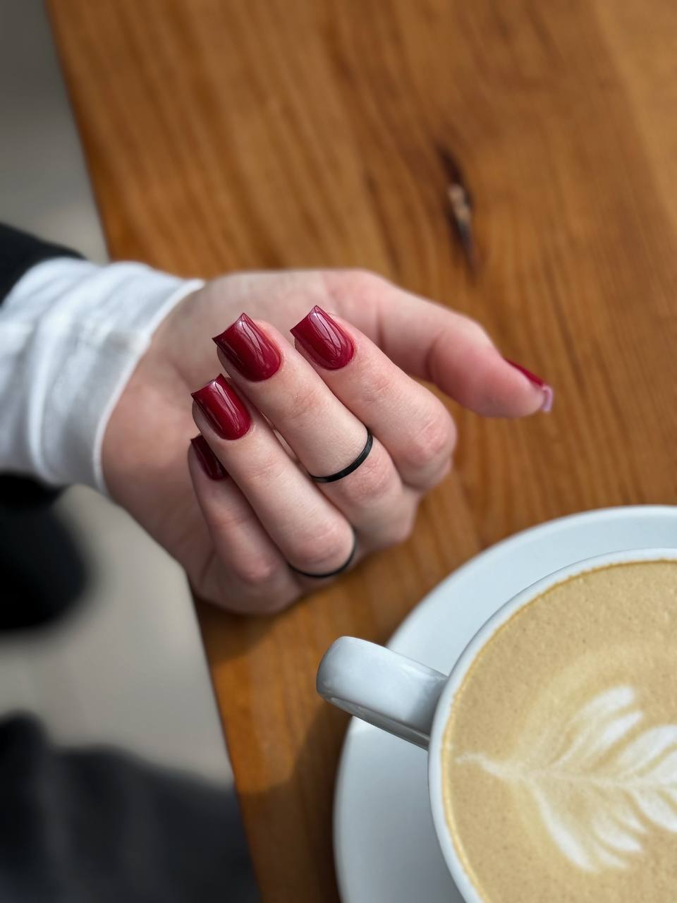Kwadrat wiśniowa czerwień Indigo Nails