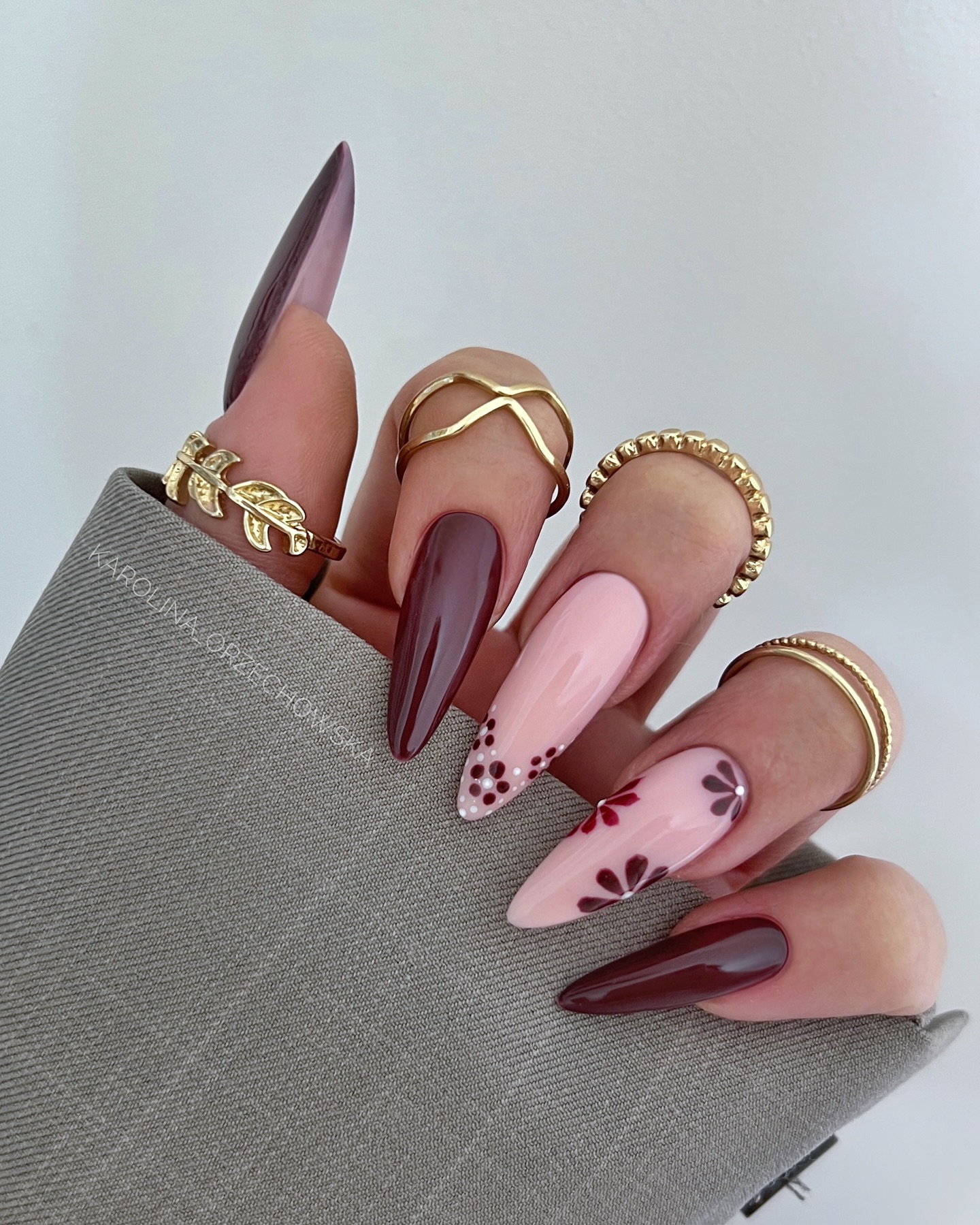 Elegancka eksplozja bordo: spojrzenie, które zapiera dech