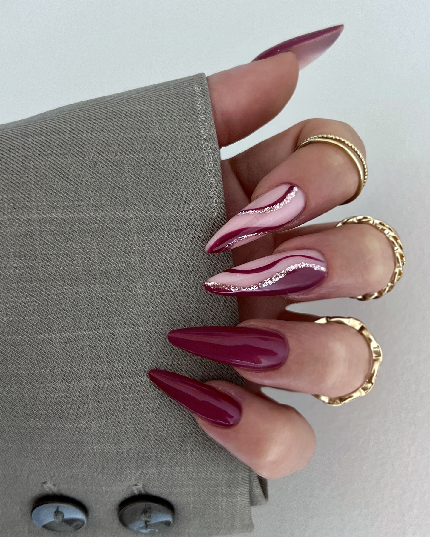 Intensywna eksplozja koloru i stylu na Twoich paznokciach!