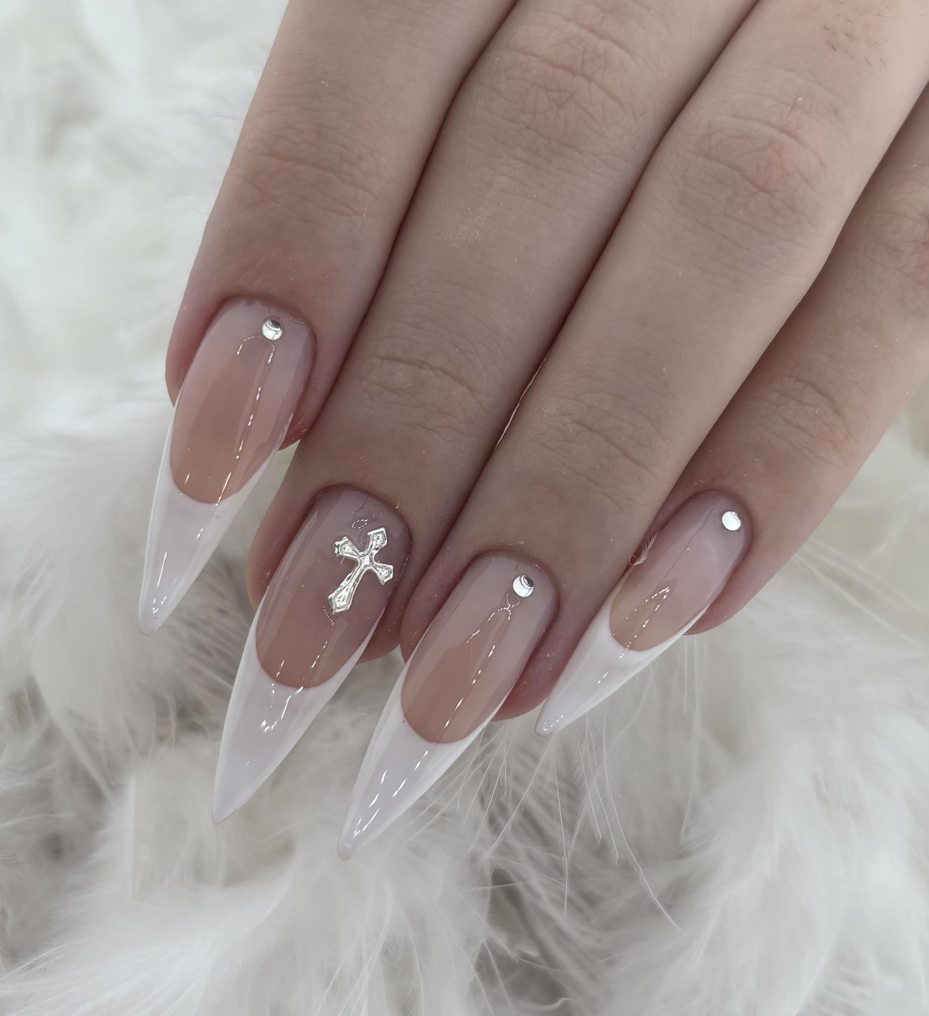 Elegancka magia frencha: niezwykłe spotkanie klasyki i szyku