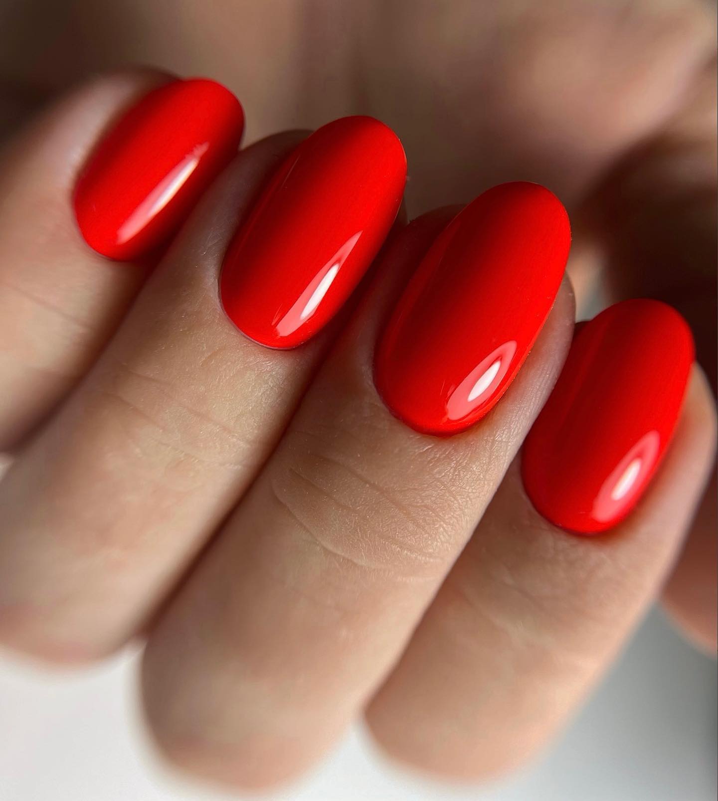 Niezapomniana czerwień — klasyka z charakterem!