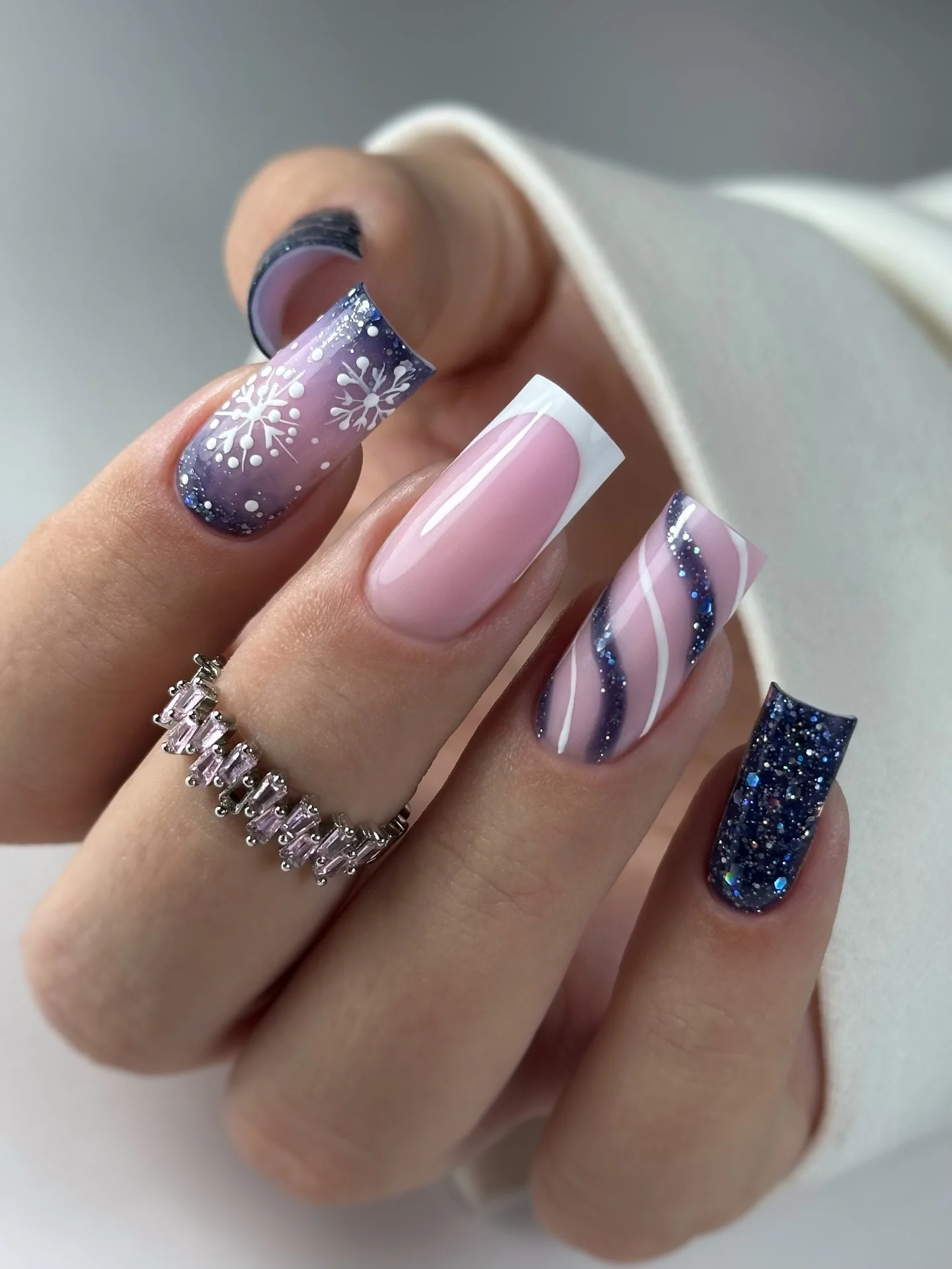 Kosmiczna zimowa bajka na Twoich paznokciach!