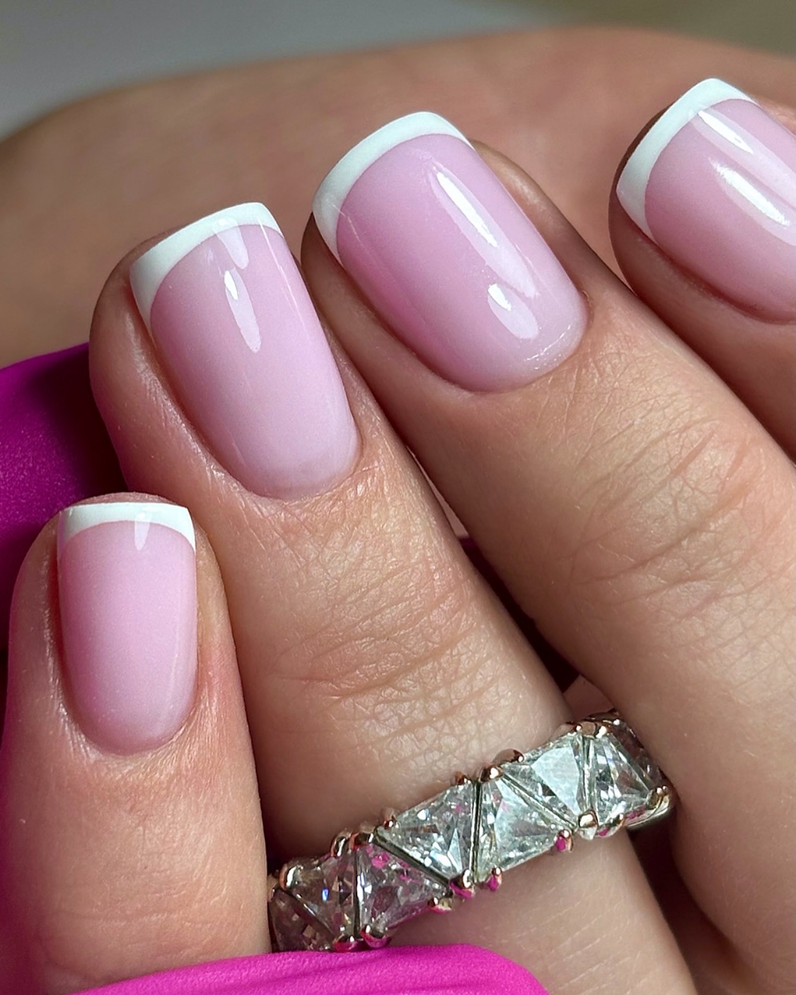 Francuski szyk: klasyka, która nigdy nie wychodzi z mody!