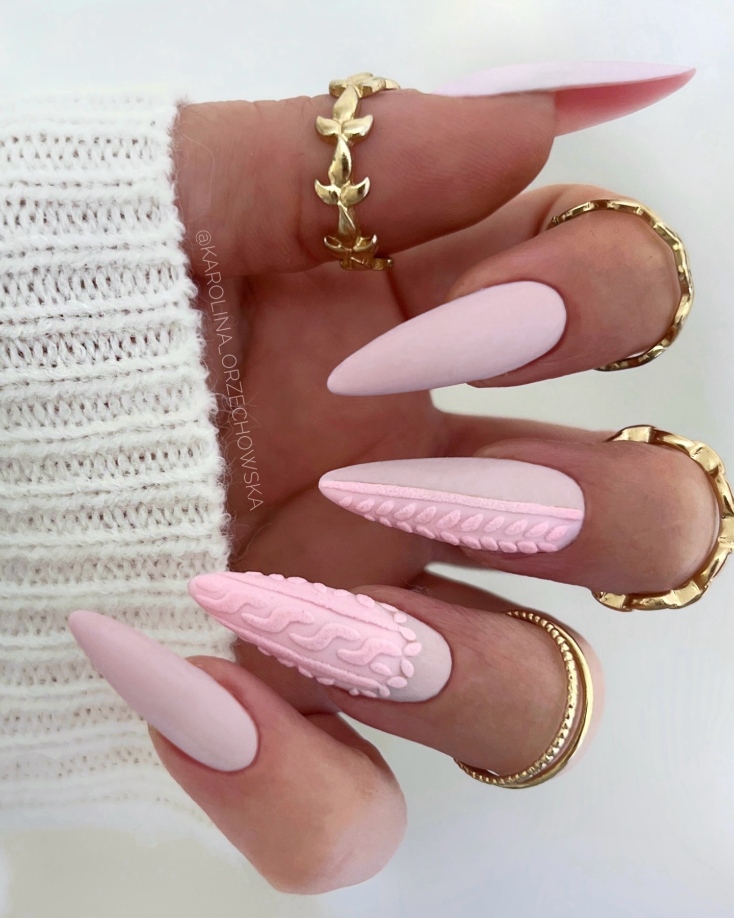 Dzianinowy komfort na paznokciach!