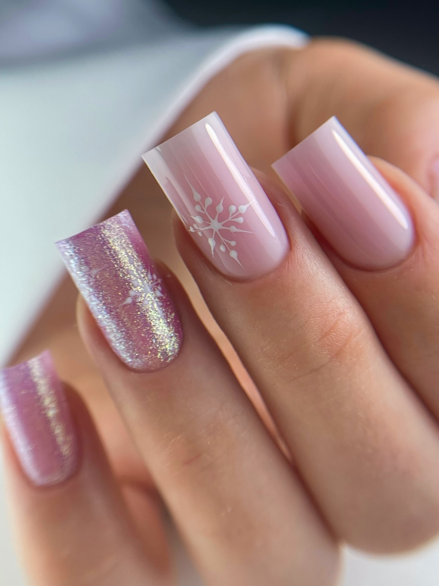 Blask zimy na Twoich paznokciach