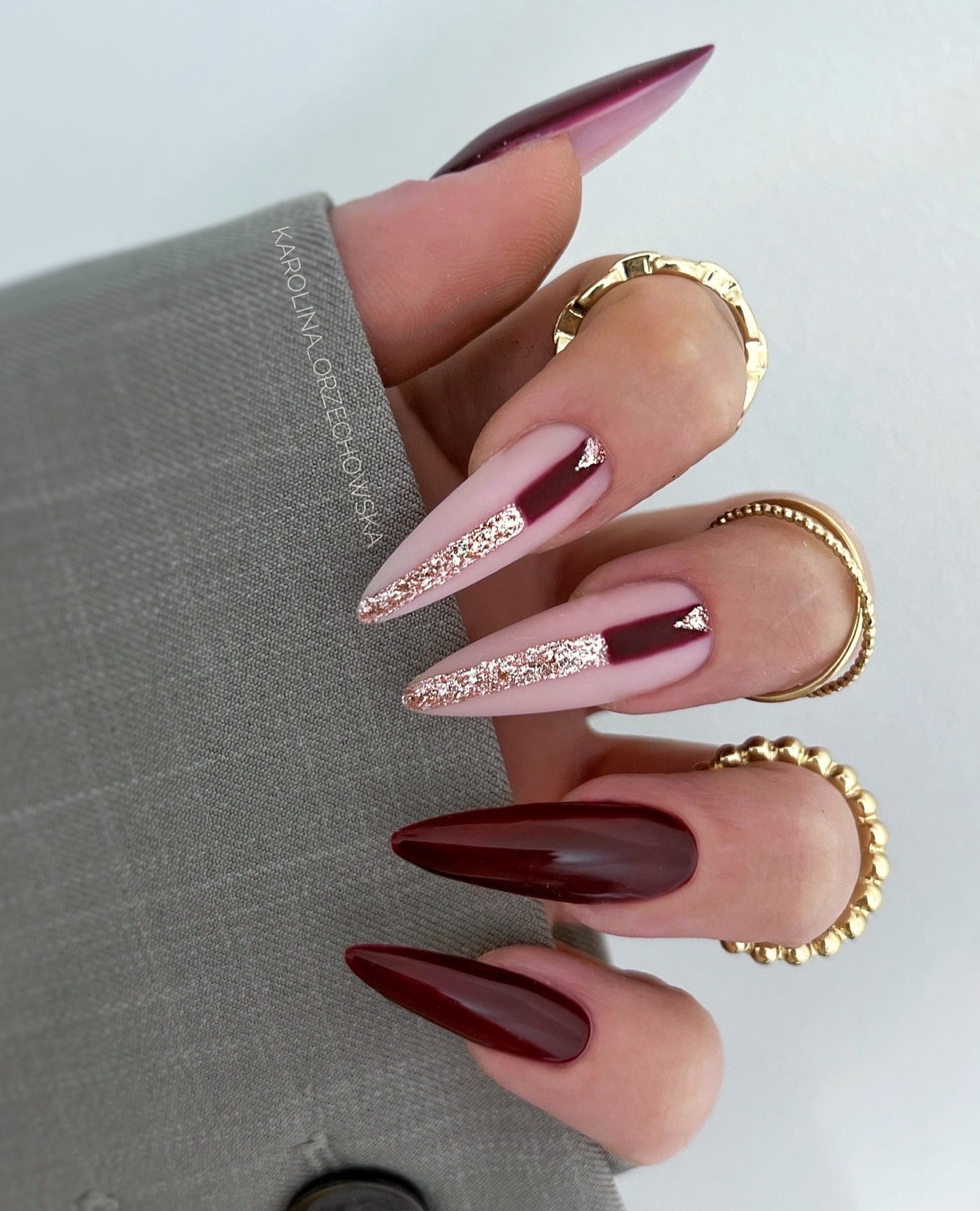 Luksusowe winne akcenty w Twoim manicure