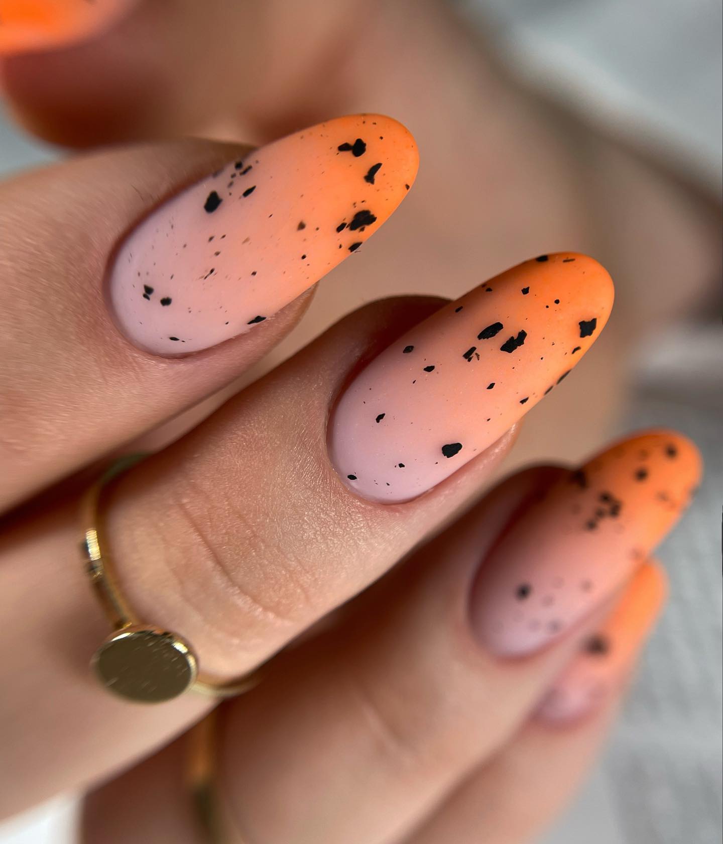 Słoneczny błysk na Twoich paznokciach!