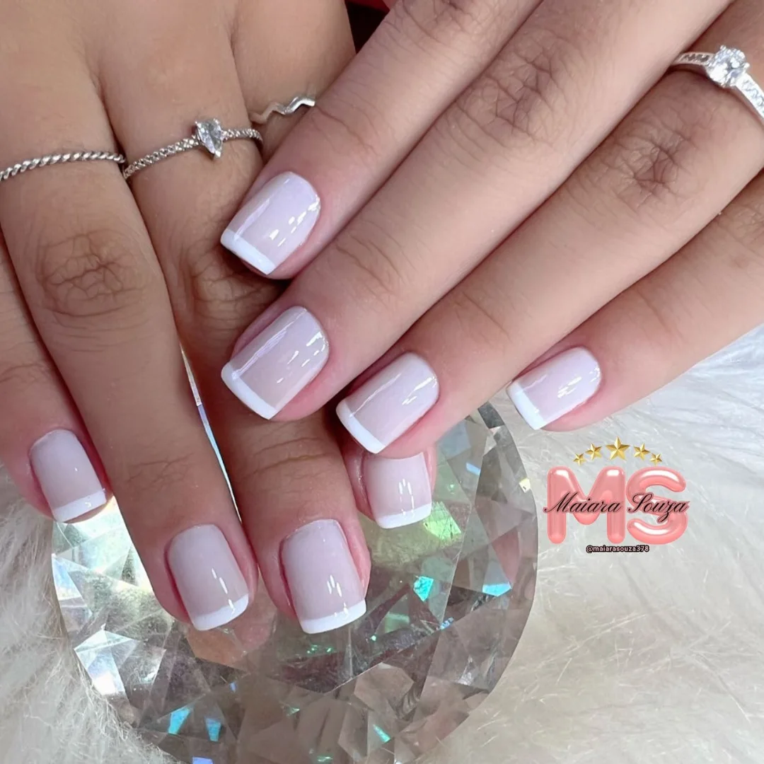 Elegancja klasycznego frencha!