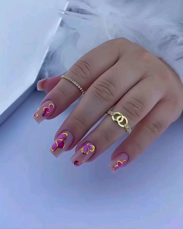 "Flesz wiosennych kolorów na Twoich paznokciach!"