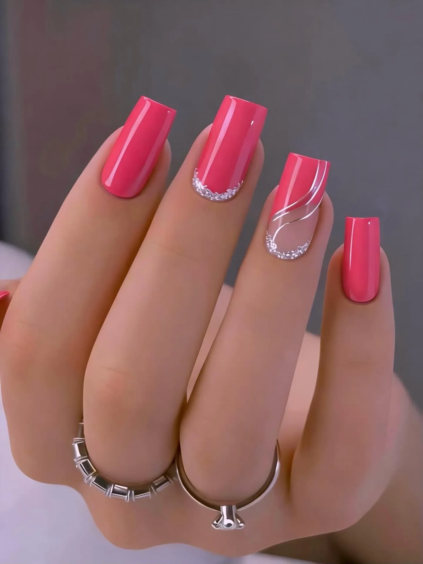 Różowy urok na końcówkach palców