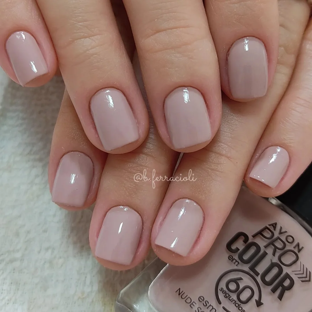 Elegancki minimalizm: gdy proste piękno mówi głośniej niż słowa