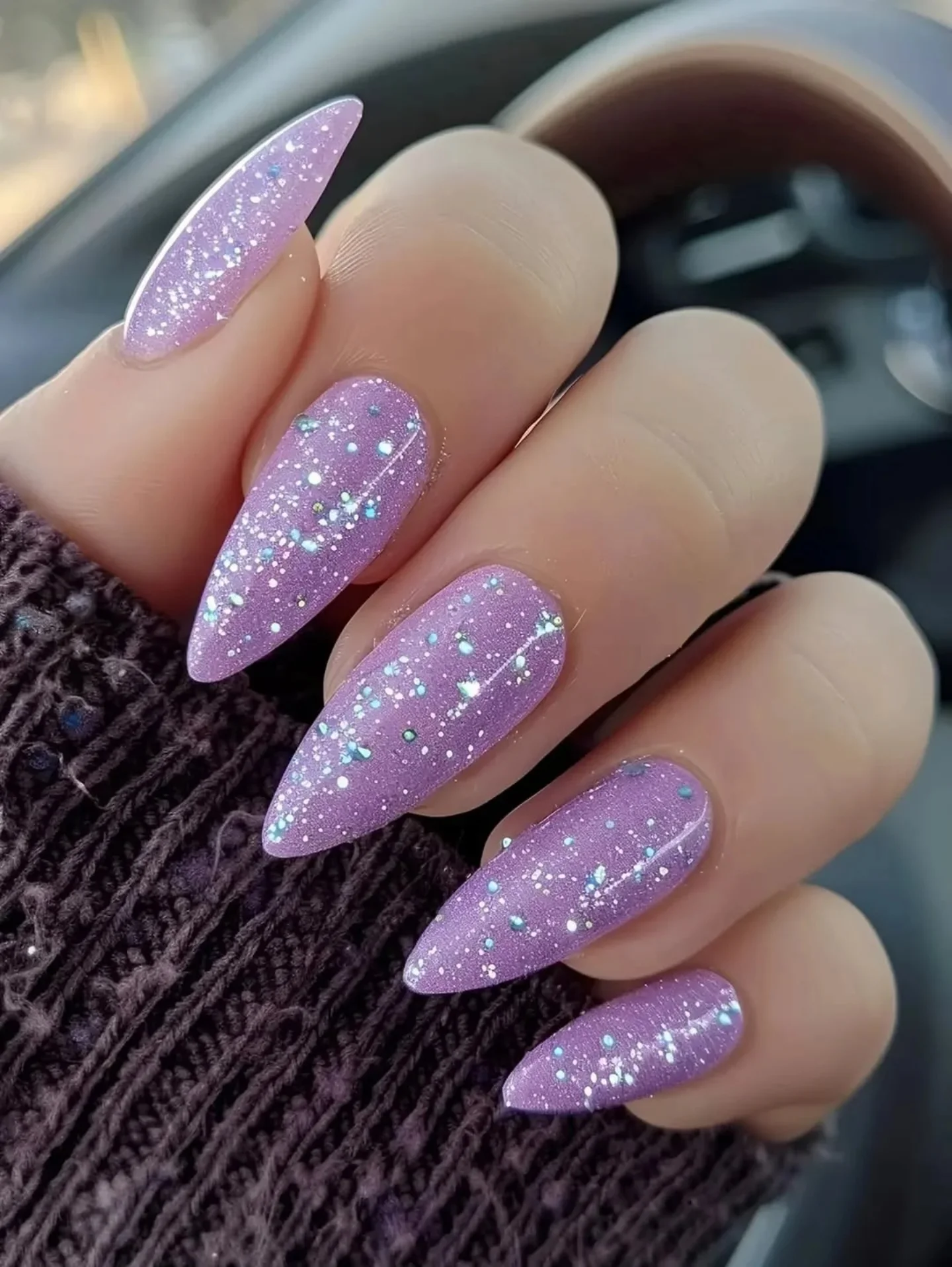 Kosmiczny nastrój na końcówkach palców