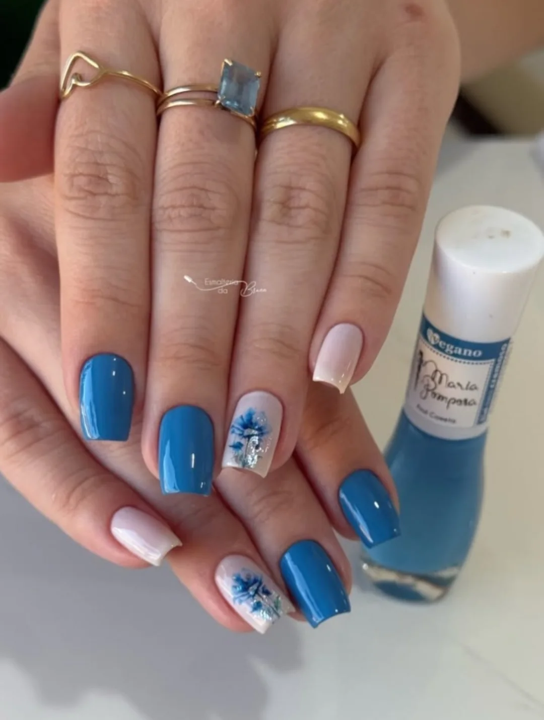 Duch błękitnych kwiatów