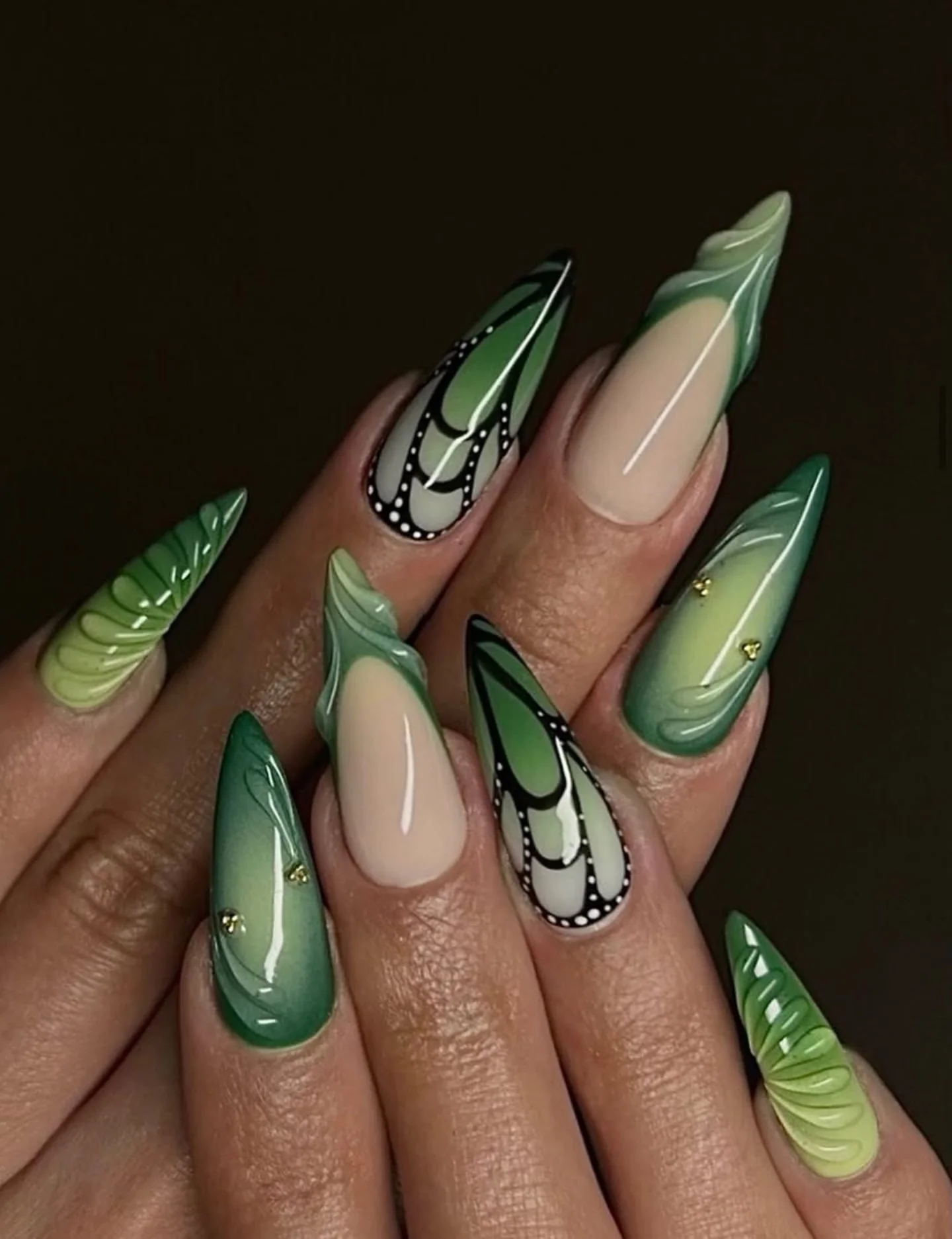 Zielona fantazja na paznokciach!