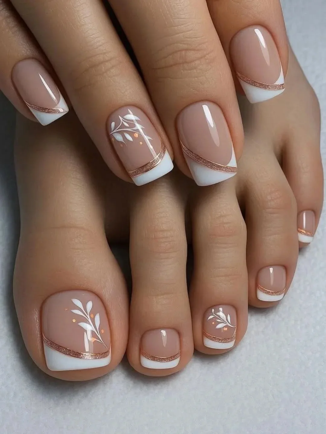 Stylowy francuski szyk dla Twoich paznokci