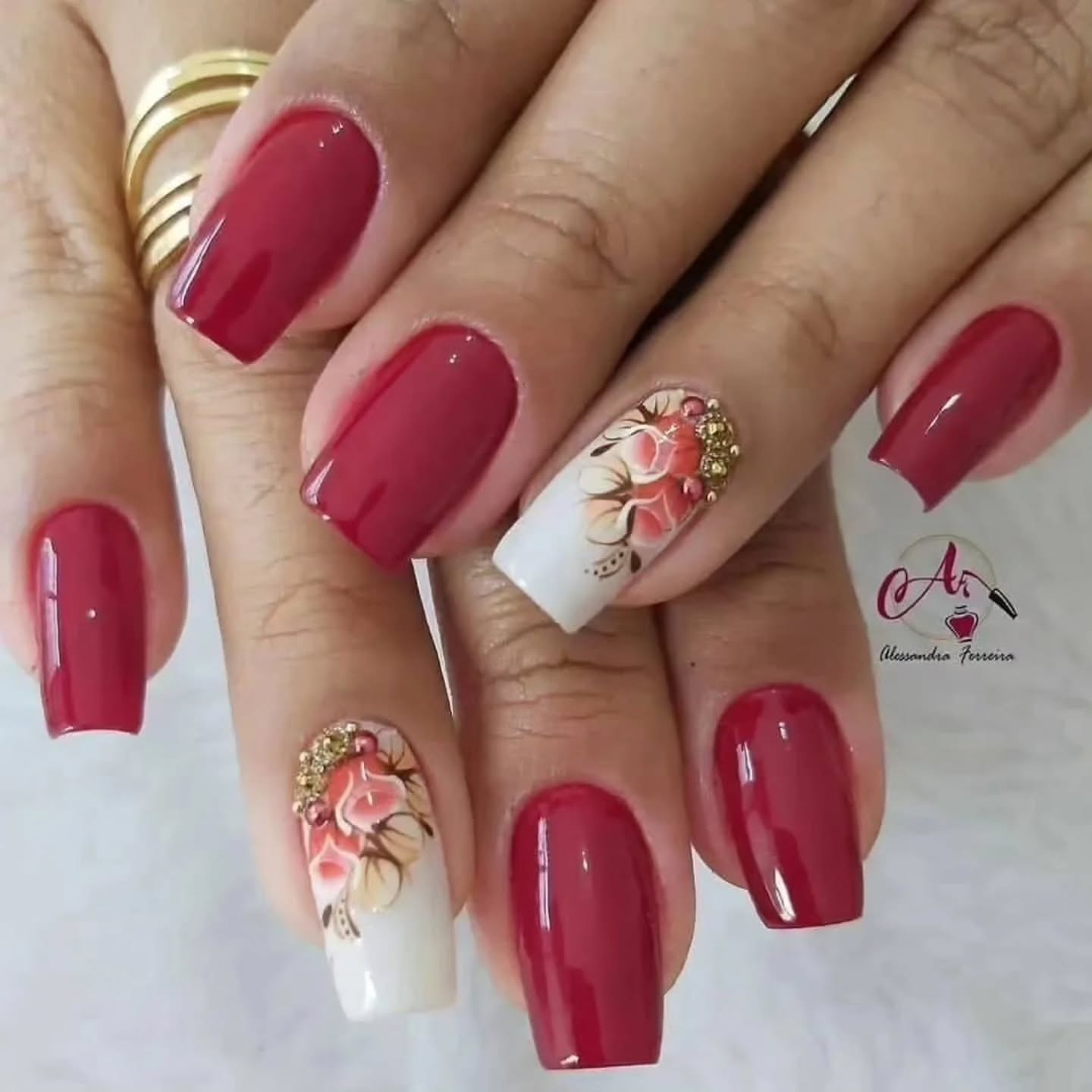 Romantyczny manicure na wyjątkowe momenty