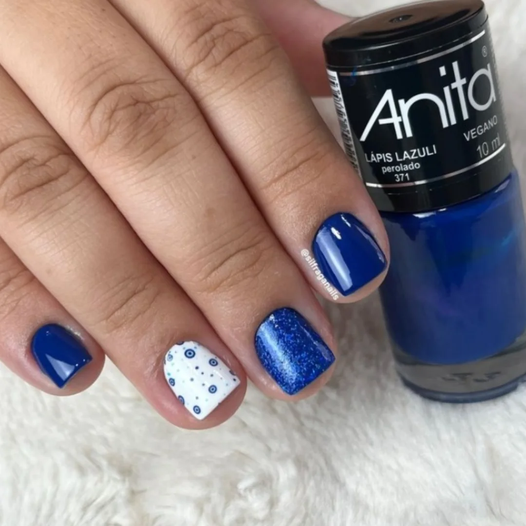 Nocne niebo na Twoich paznokciach