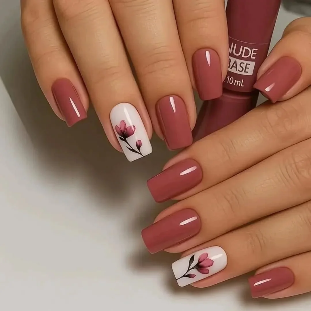 Elegancja w każdym pociągnięciu: subtelny manicure dla nowoczesnych bogiń