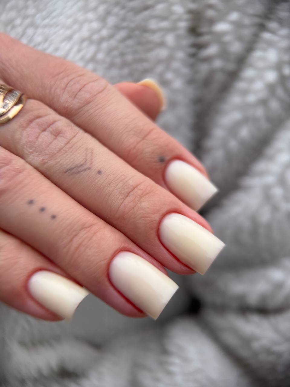 Średni kwadrat kremowa biel jednolity Indigo Nails
