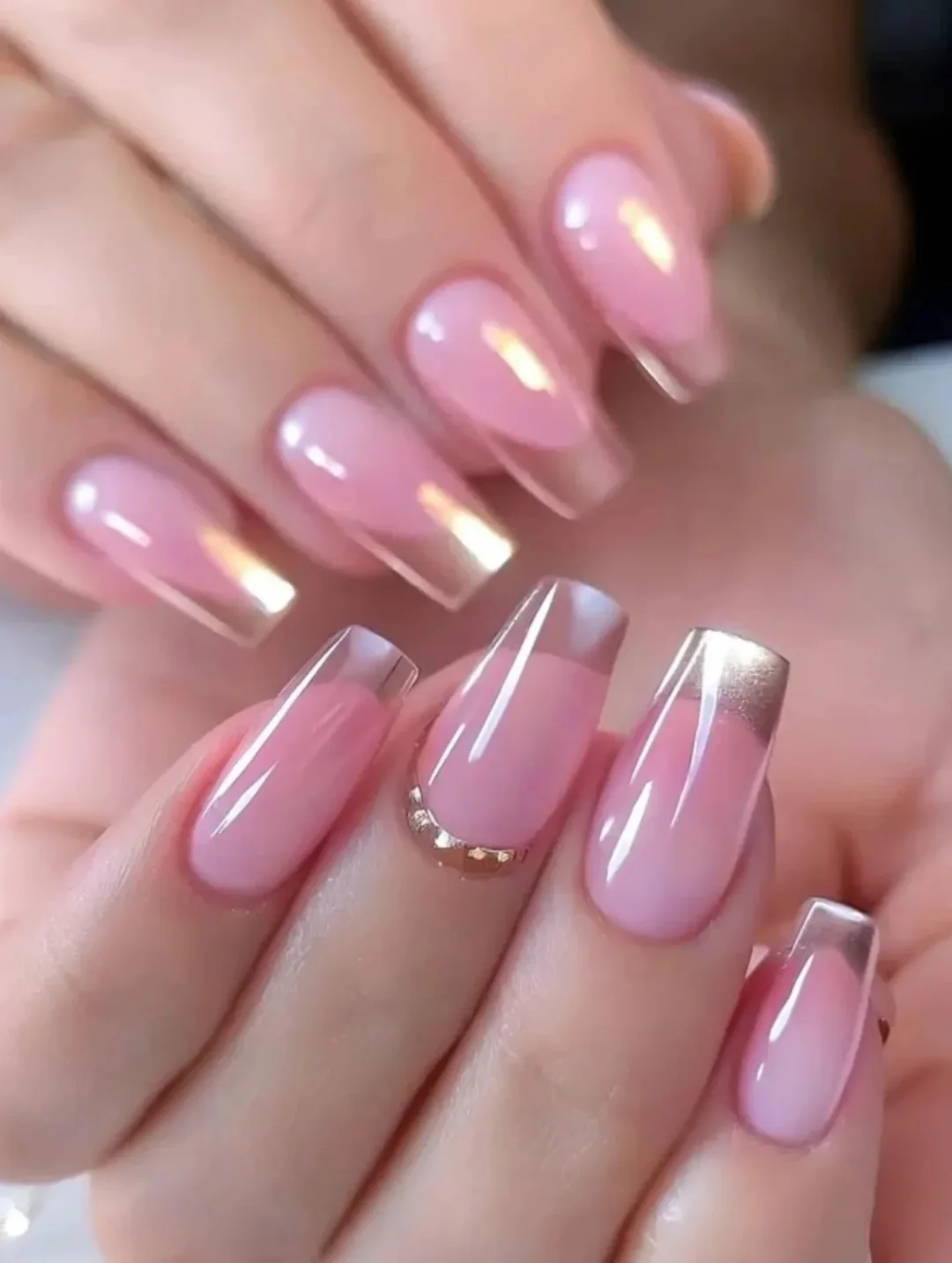 Wyrafinowane kontury: manicure, który robi wrażenie